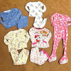 Bundle of 5 Girls Two Piece Pajamas & One Footie Size 24M/2T Paw Patrol Unicorn